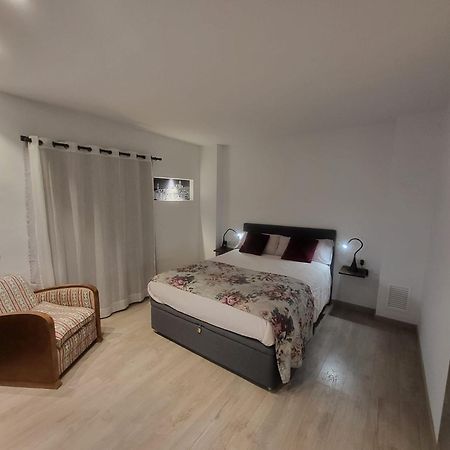 Turistic Girona - Piso De 1, 2 O 3 Habitaciones מראה חיצוני תמונה