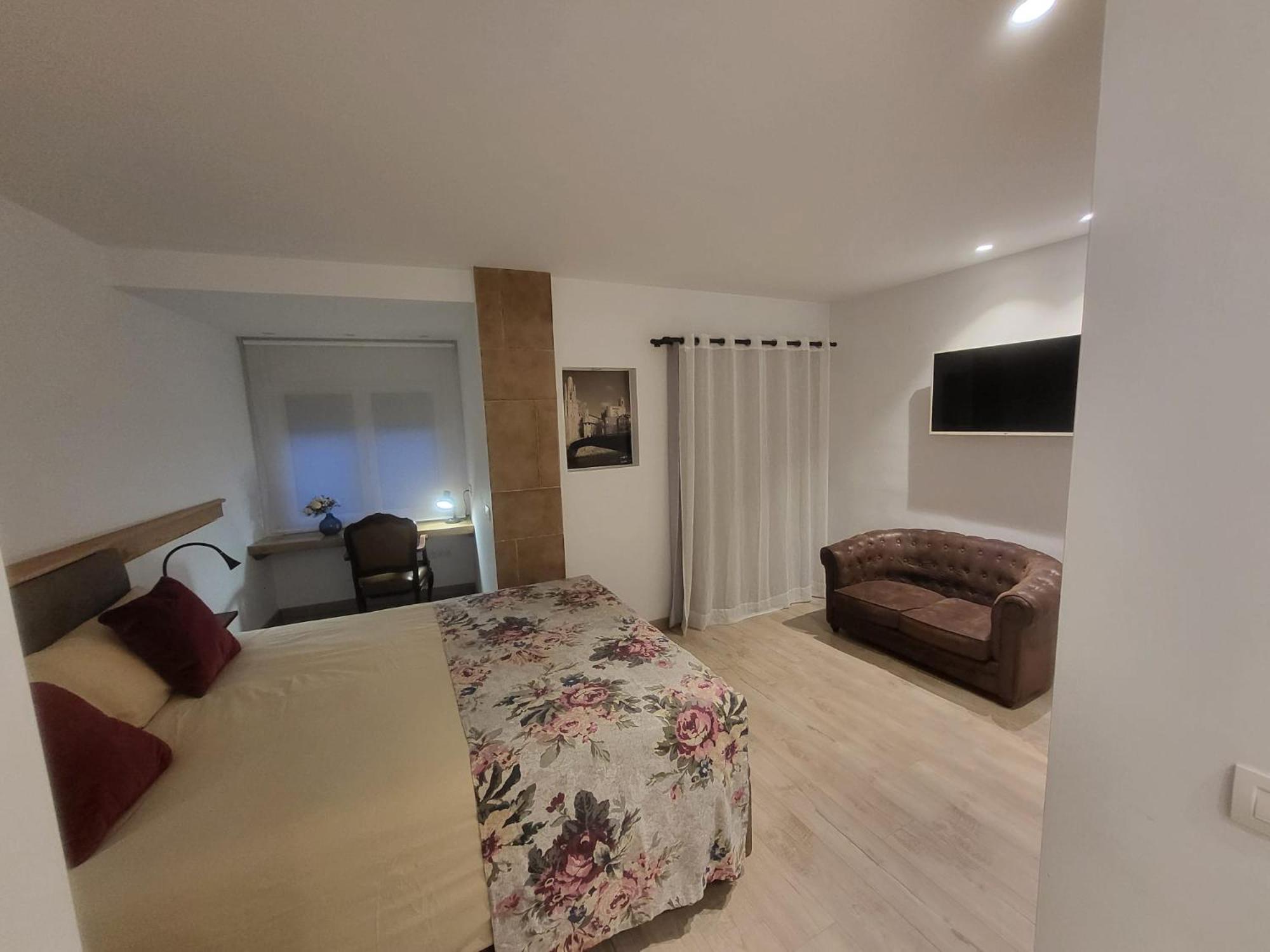 Turistic Girona - Piso De 1, 2 O 3 Habitaciones מראה חיצוני תמונה